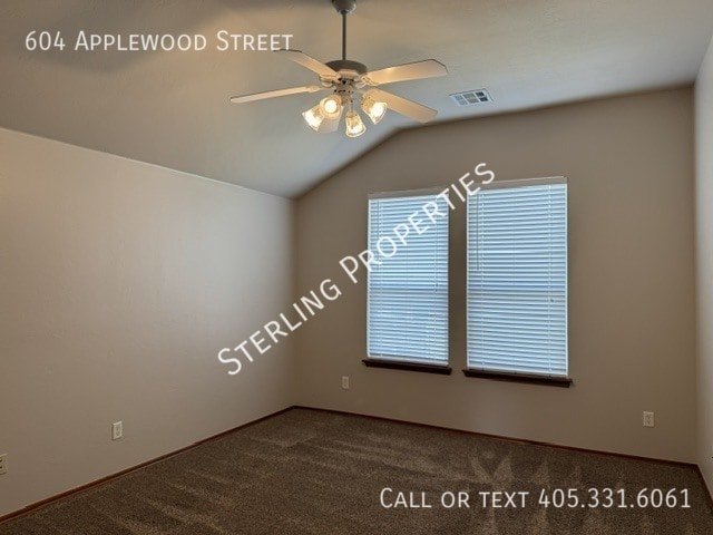 Building Photo - 604 Applewood St
