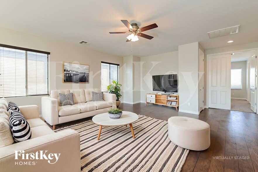 Building Photo - 28 Delighted Ave