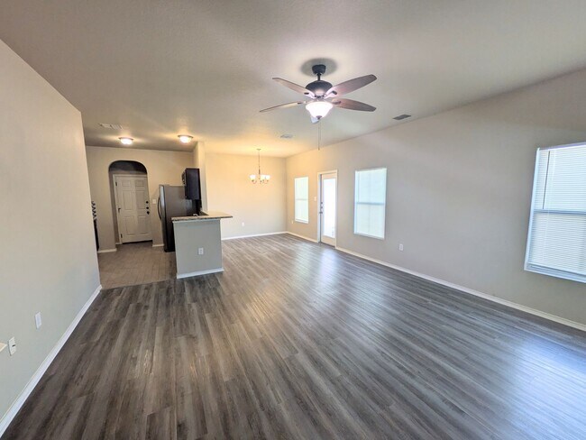 Building Photo - 5826 Grandwood Dr