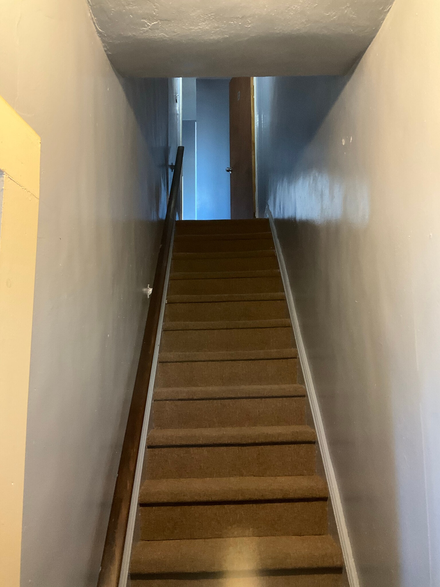 Apt exit - 4137 Boyd Ave