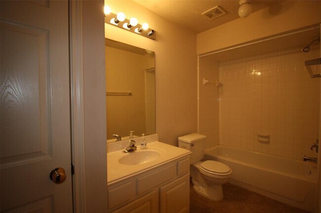 Building Photo - 6403 Portuguese Bend Dr