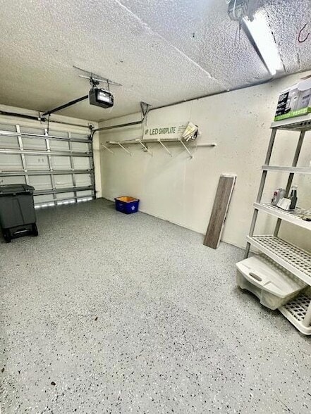 Building Photo - 18730 Stewart Cir