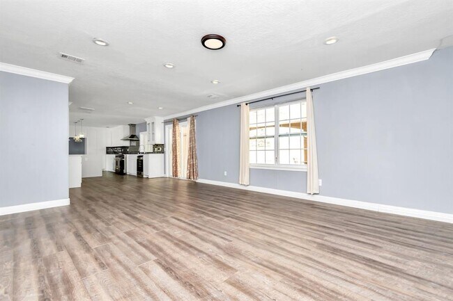Building Photo - 12418 Mill Ridge Dr