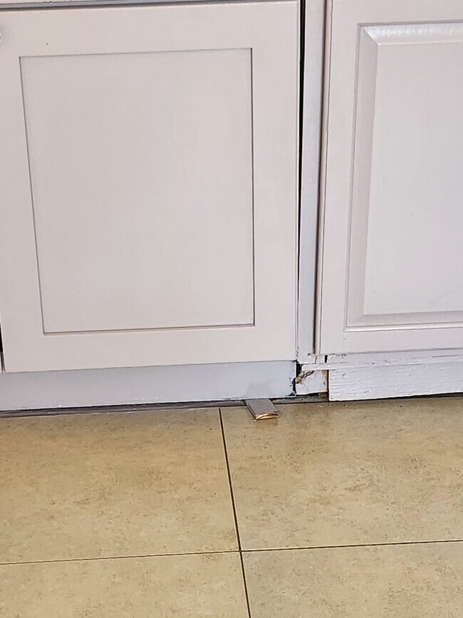 Building Photo - 4730 68th Ln N