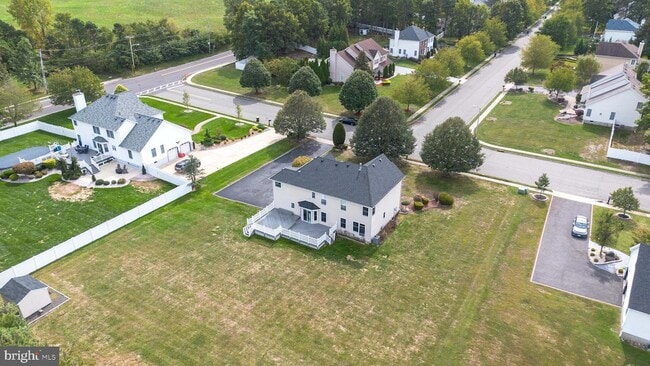 Building Photo - 27 Samantha Dr