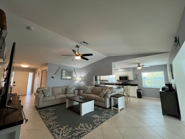 Building Photo - FURNISHED SHORT TERM RENTAL - 3 Bed / 2 Bath - Single Family Pool Home - $5,000/month ** Heated S...