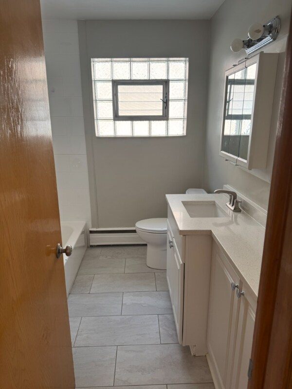 Building Photo - 7241 W Belmont Ave