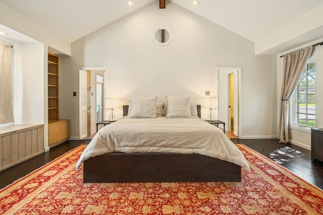 Building Photo - 106 Angela Dr