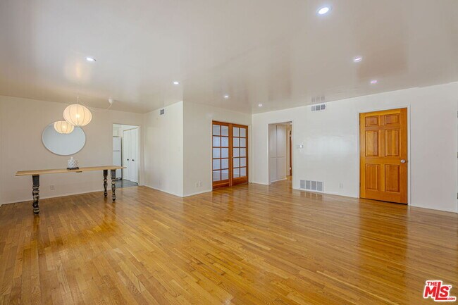 Building Photo - 1131 14th St