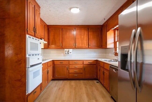 Building Photo - 4967 Macland Rd