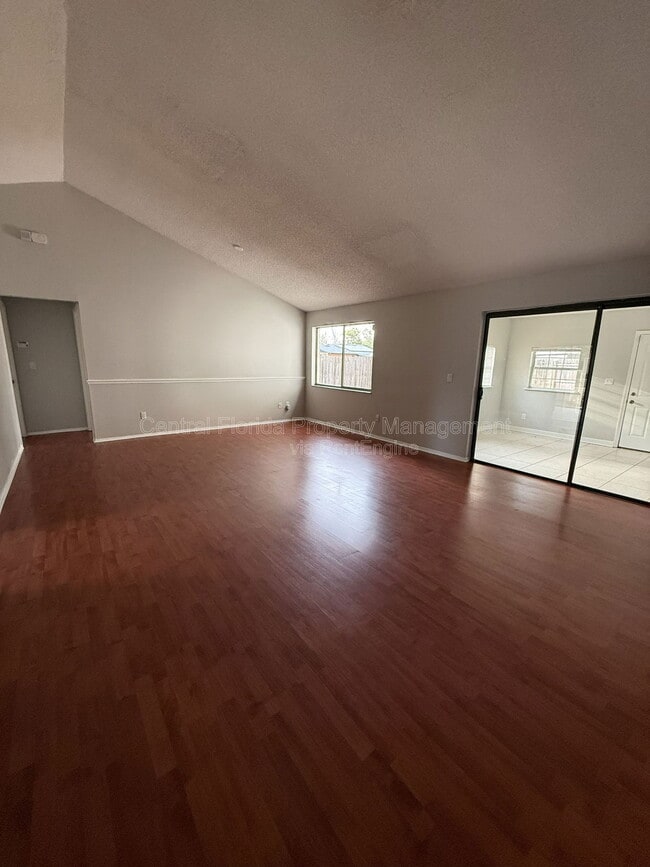 Building Photo - 820 Sutter Loop