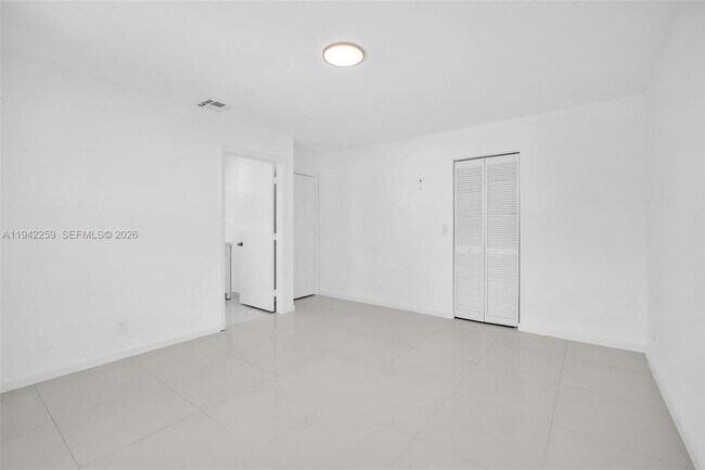 Building Photo - 300 SW 100th Ave