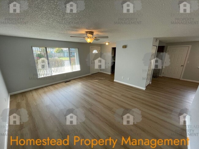 Building Photo - CHECK OUT THIS PRICE IMPROVEMENT!