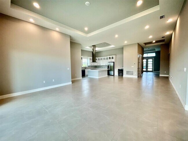 Building Photo - 15109 Aquarius Cir