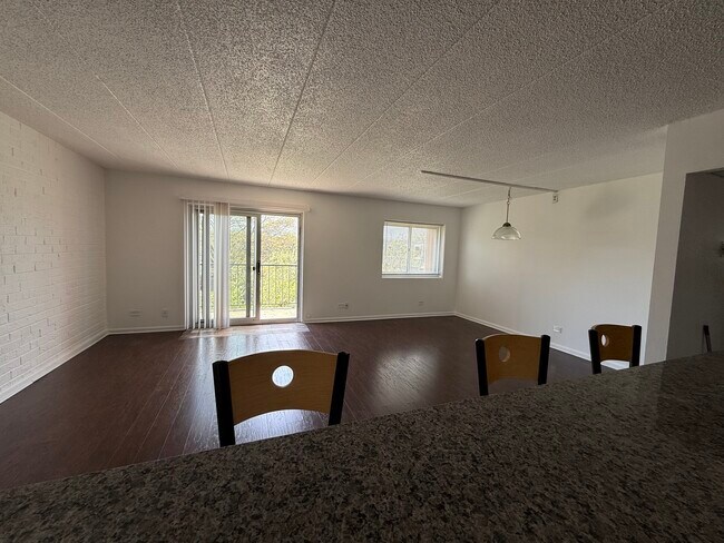 Building Photo - 3220 Sanders Rd