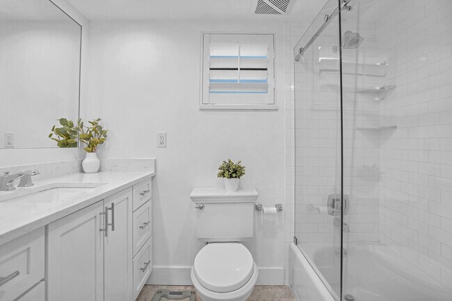 Building Photo - 11863 Wimbledon Cir