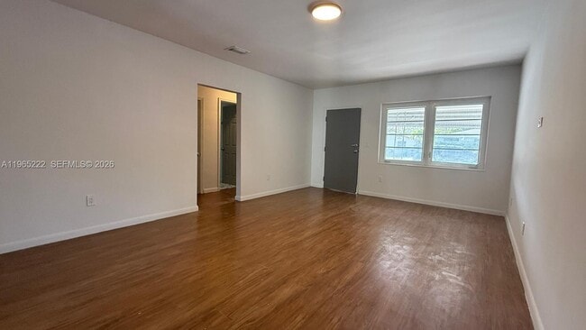 Building Photo - 4765 N Miami Ave