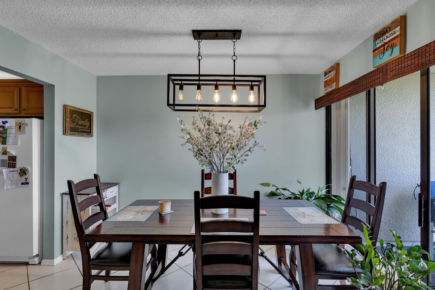 Building Photo - 5650 Camino del Sol