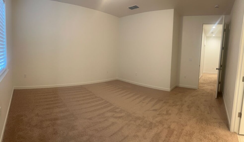 Building Photo - 741 Skyler Ct