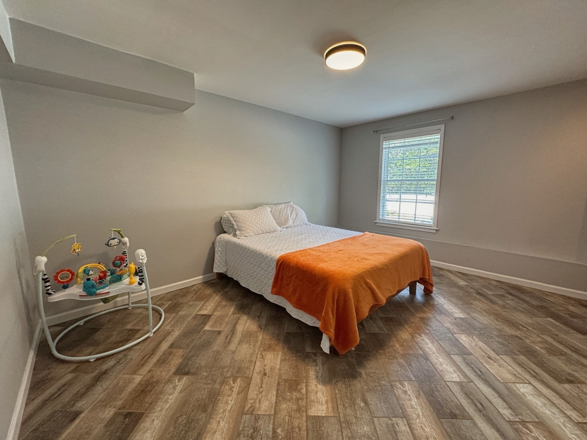 Building Photo - 105 Willow Bend Dr