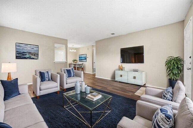 Building Photo - 5202 Nuckols Crossing Rd