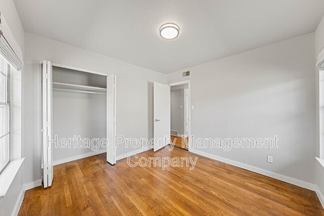 Building Photo - 303 Marquis Ln