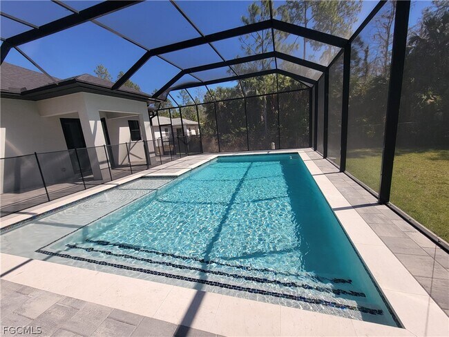 Building Photo - 4782 8th Ave SE