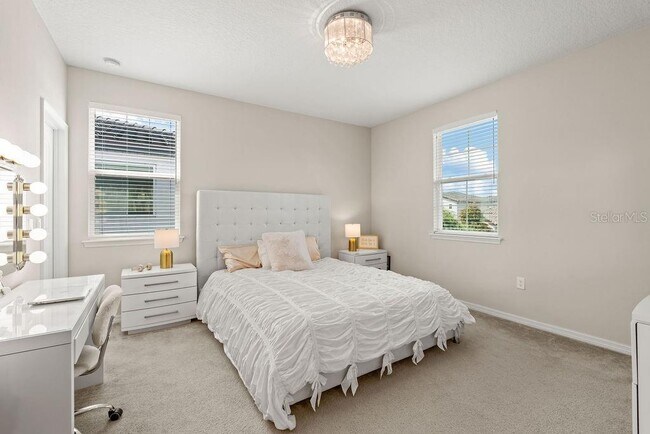 Building Photo - 9586 Meadow Hunt Way