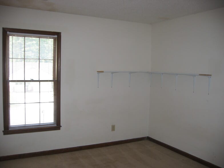 Building Photo - 158 Indian Branch Way