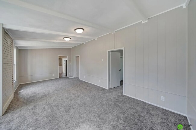 Building Photo - Remodeled 3 Bedroom Home. Ready soon!