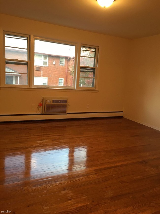 Building Photo - 35 Mill Rd