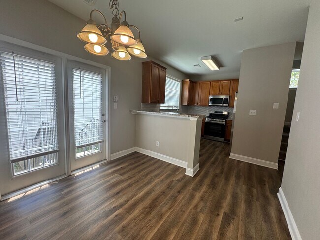 Building Photo - 9734 Cadman Ct