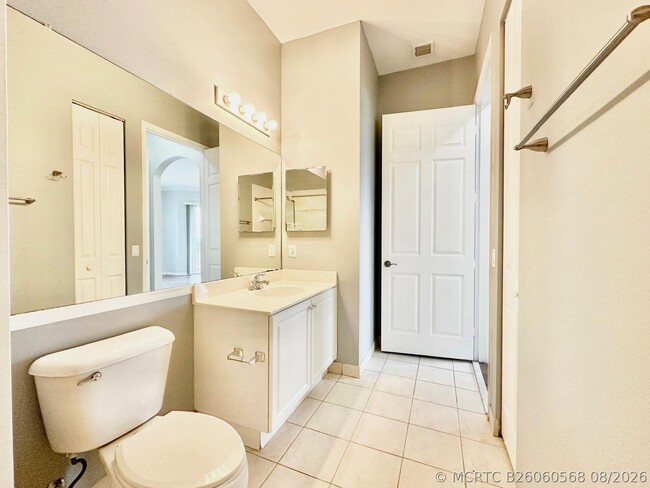 Building Photo - 4600 SW 160th Ave