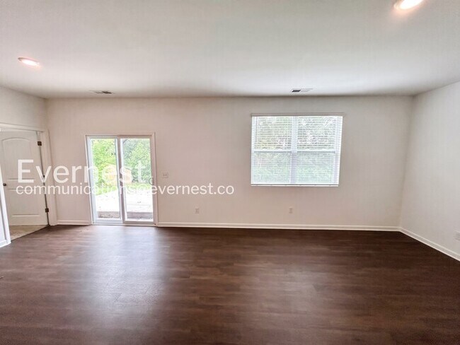 Building Photo - 3-Bed/ 2-Bath Home in Antioch/Available Now!
