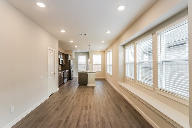 Building Photo - 2315 Foster Hl Rd