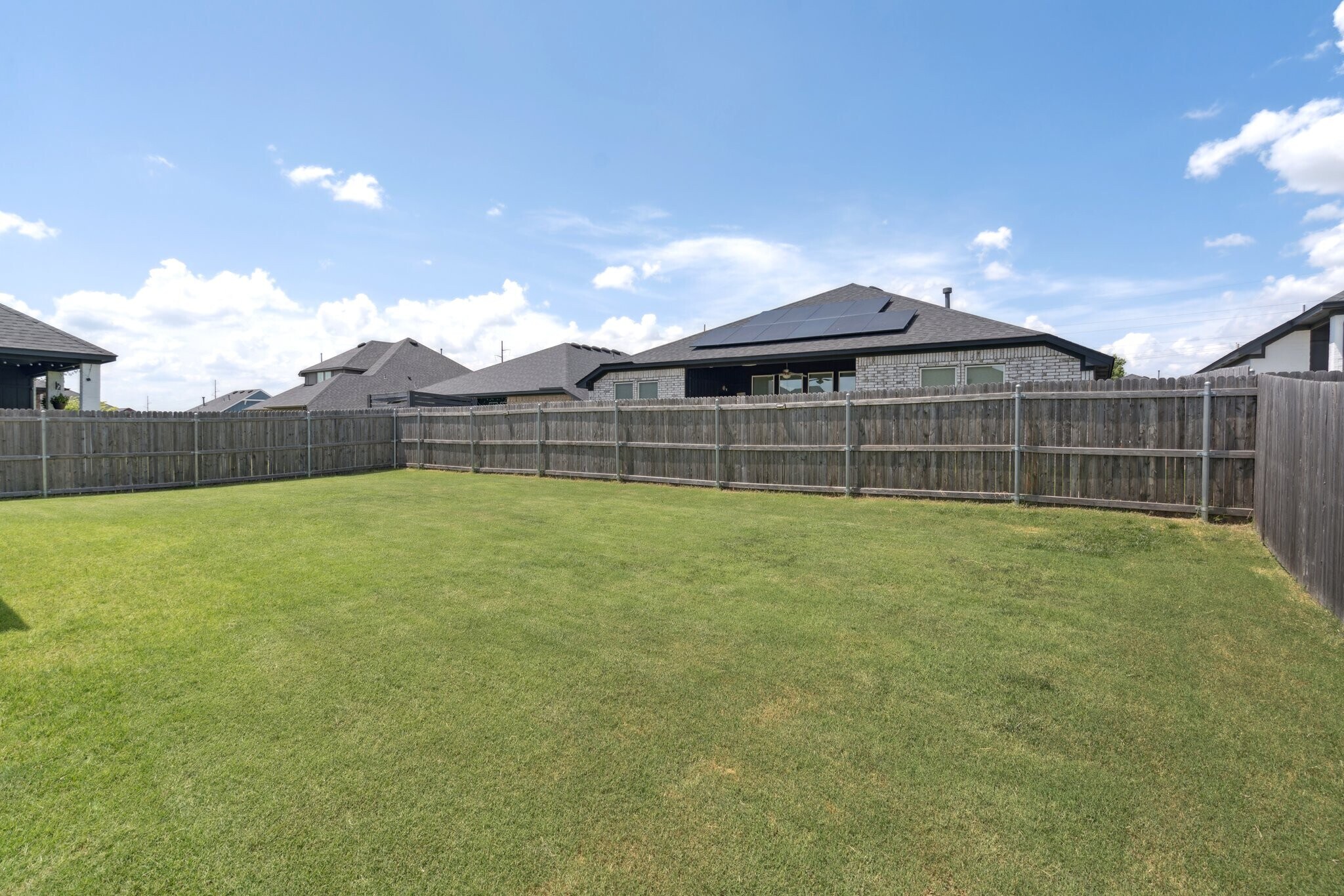 Building Photo - 15908 Buffalo Dr