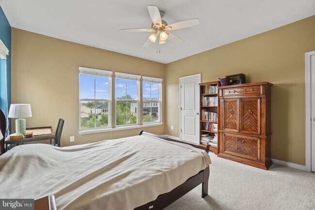 Building Photo - 20405 Codman Dr