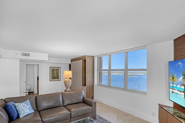 Building Photo - 5200 N Ocean Dr
