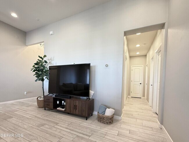 Building Photo - 7467 Smugglers Gulch Ct