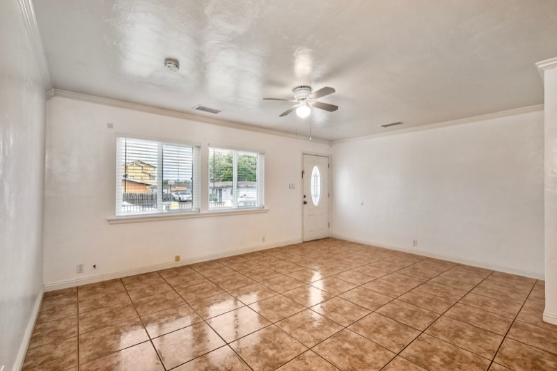 Building Photo - 122 Johnston Ln