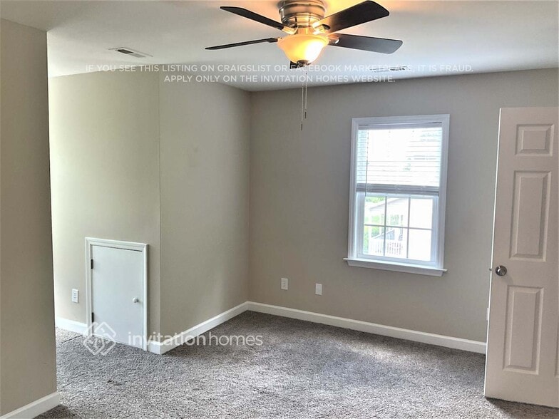 Building Photo - 2741 Bridgeport Dr