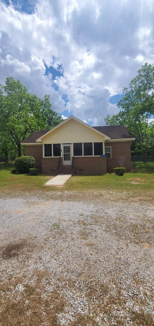 Building Photo - New Brockton!!!