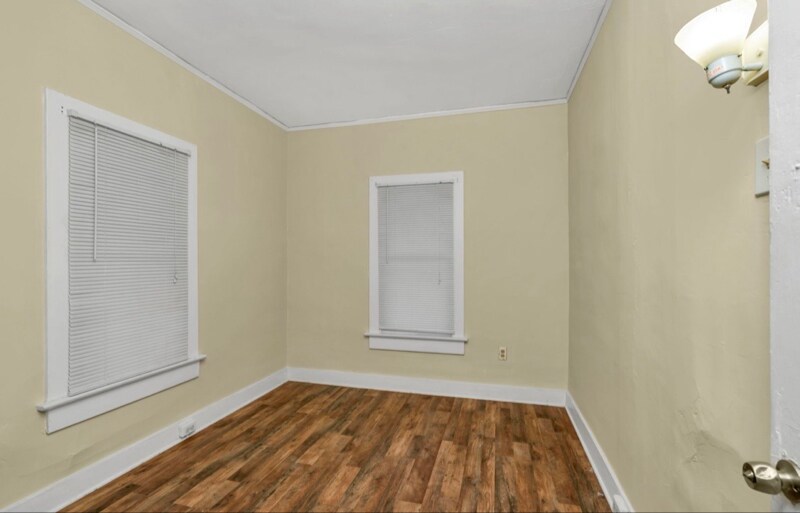 Building Photo - 170 Alton Ave