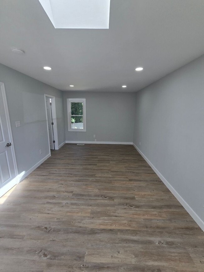 Building Photo - FULLY REMODELED 3 BR HOUSE IN PRINCE GEORG...