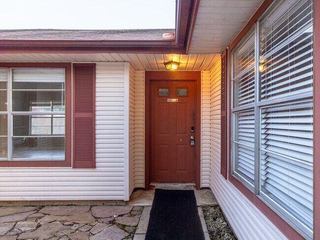 Building Photo - 6542 Bridgegate Dr
