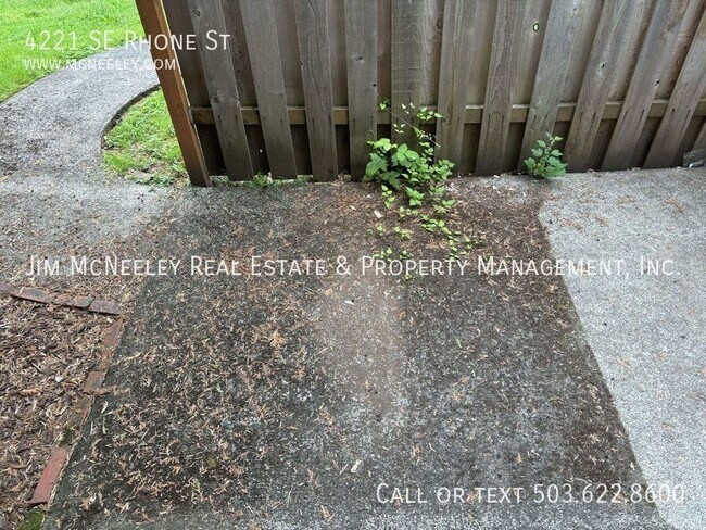 Building Photo - 4221 SE Rhone St