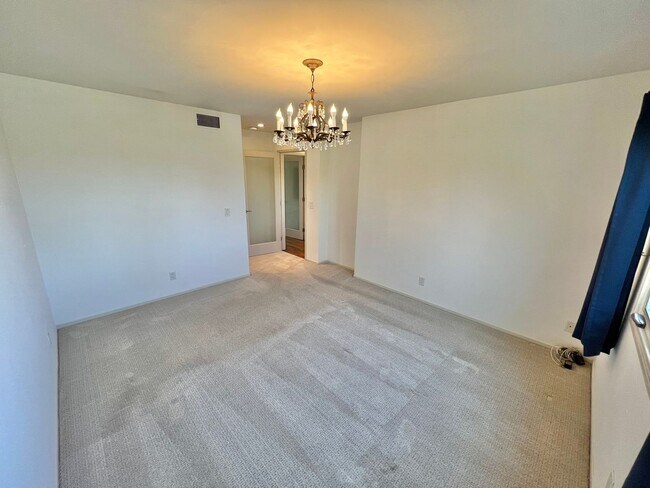 Building Photo - Spacious 3BR Bluff Heights Home | Gated Yard, Garage & Modern Upgrades