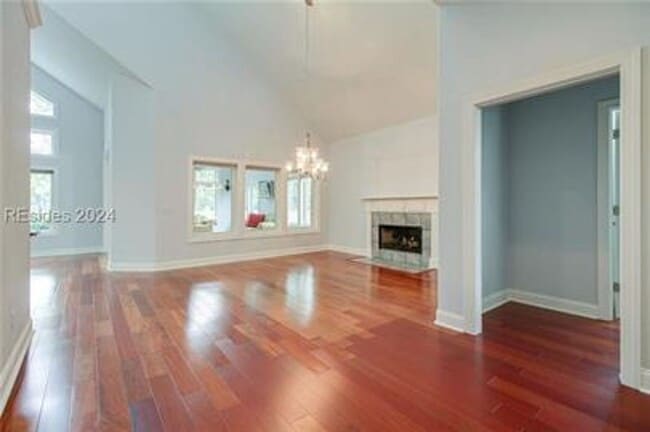 Building Photo - Welcome To Rosehill