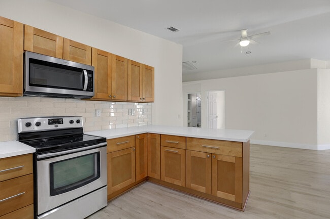 Building Photo - 53405 Avenida Rubio