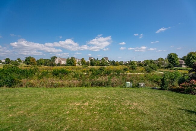 Building Photo - 2770 Sunflower Dr